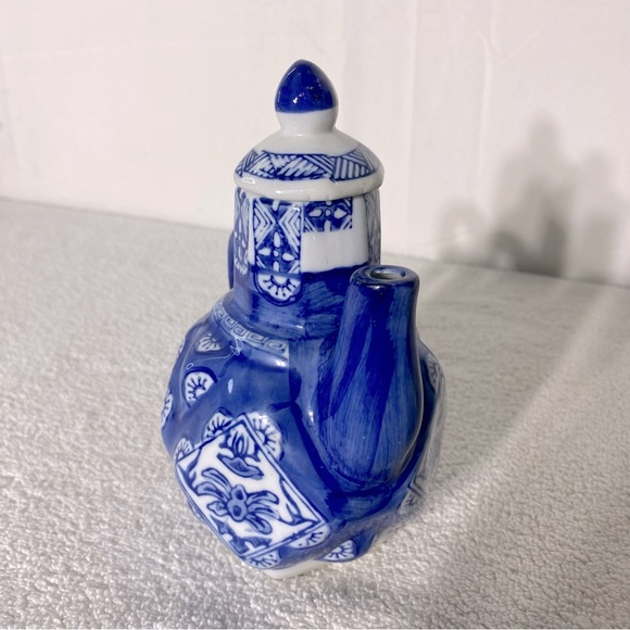 Vintage Blue White Chinese Porcelain Teapot - Picture 5 of 11